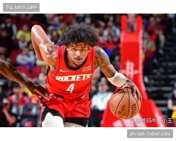 杰伦·格林谈成长:“休赛期的苦练让我更有信心” 杰伦·格林谈成长:“休赛期的苦练让我更有信心”